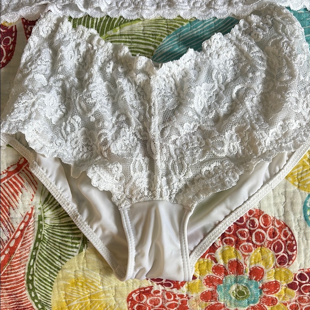 Rampage White Lace Intimate Set - Picture 5 of 7